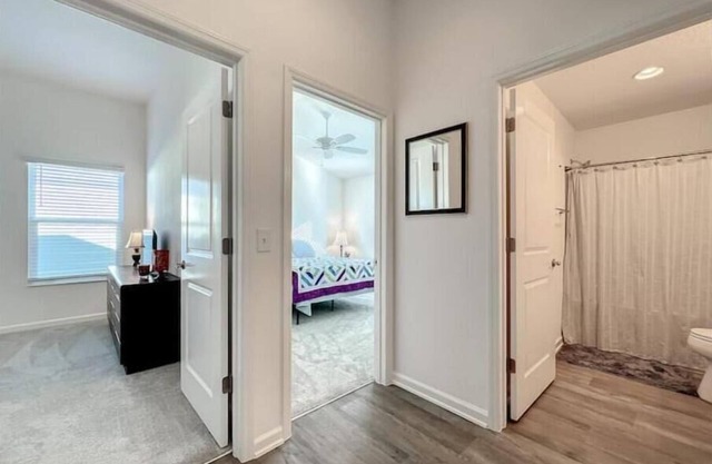 New Villa next to Brownwood Square with 2015 Gas Golf Cart