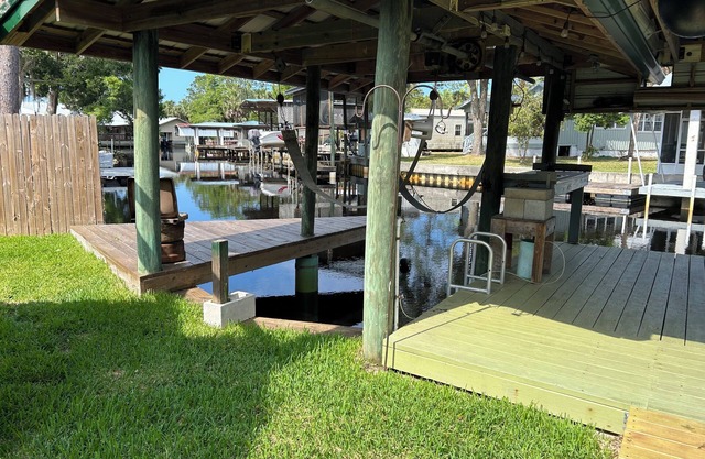 New Waterfront 3/2 Fishing Oasis in Suwannee Town by the Gulf of Mexico