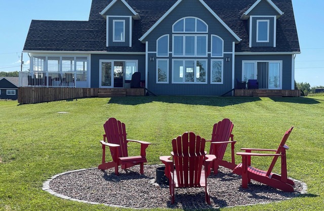 New waterfront vacation home near Cavendish. Sleeps 10.