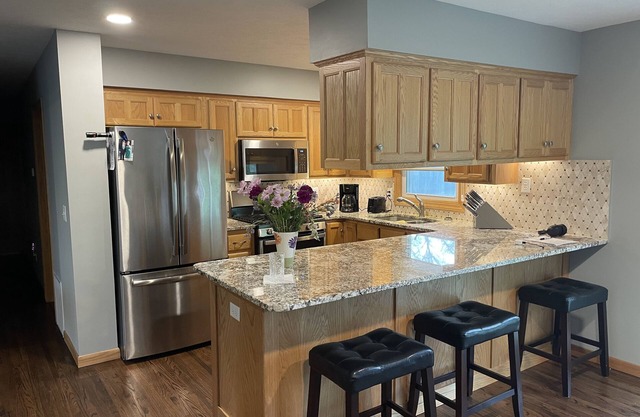 NEW- Wayne's Place! WEST OMAHA, COMPLETE REMODEL, Quality Comfort