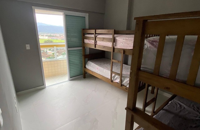 Newly renovated apartment, close to the beach and very well located.