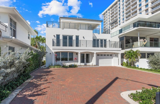 Newly Built Oceanfront Beach House in Fabulous Fort Lauderdale