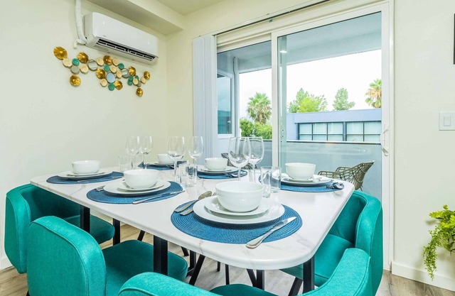 Newly Remodeled 2b2b APT Near Pasadena Old Town