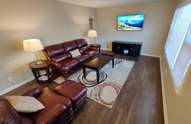 Newly remodeled, comfy and neat