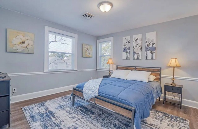 Newly remodeled - Safe area - Large Bedrooms