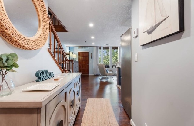 Newly Remodeled- Small Family/Couples Retreat in Shangri-La on Monkey Island, OK