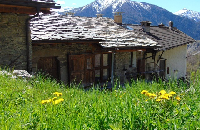 Newly renovated accommodation in mountain house at the foot of Mt. Nebin