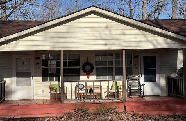 Newly Renovated Hiking Retreat!