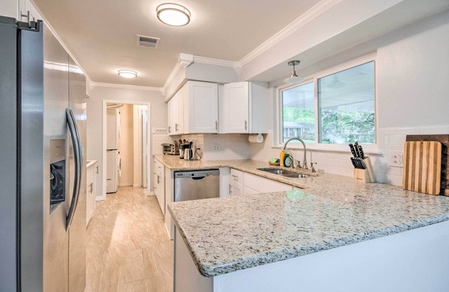 Newly Renovated Little Rock Escape w/Yard!