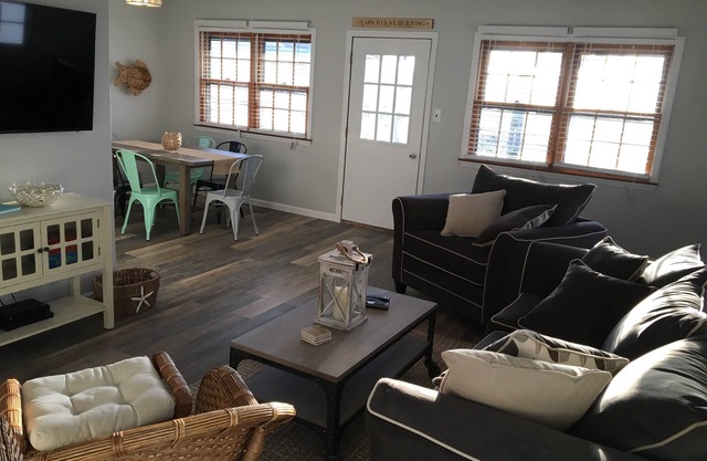 Newly Renovated South-end OCEAN CITY, NJ home; Close walk to the beach