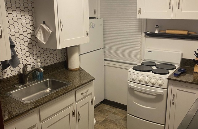 Newly updated Guest House located minutes from Hormel, Mayo and Downtown Austin.