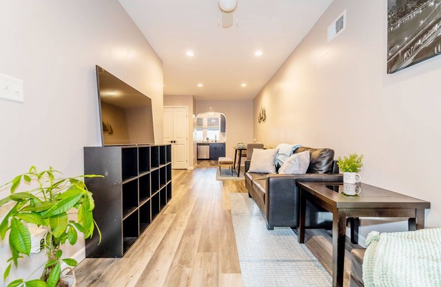 Newly upgraded 3-room home in Philadelphia, dedicated parking