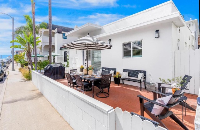 Newport Cottages A & B