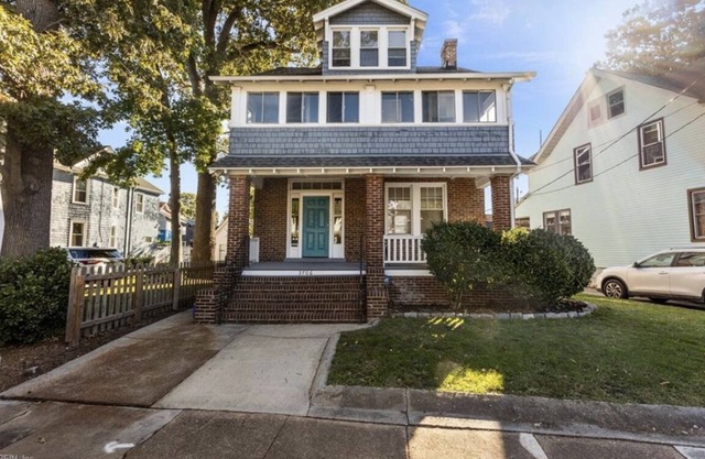 Newport Nook: Monthly Norfolk Rental - Sleeps 10!n4 bdrms/5 beds/2.5 baths