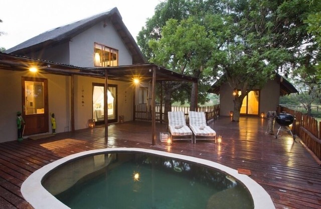 Ngama Tented Safari Lodge