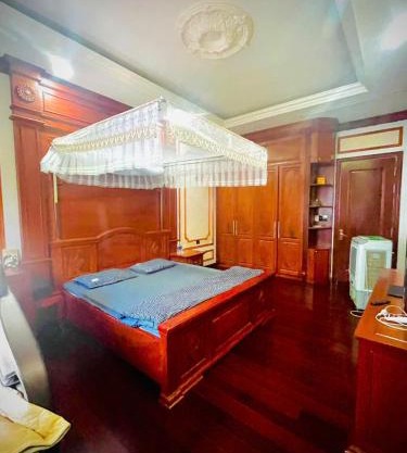 Nguyên căn biệt thự vườn