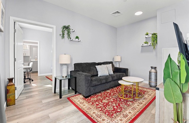 Nice 1BR Near Encore Boston 5388