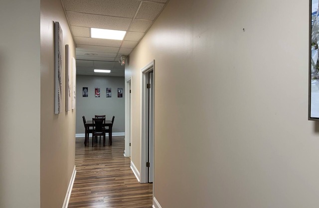 Nice 2-bedroom apartment great location 5 min to UAB and downtown. Unit 5