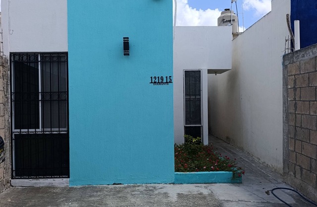 Nice and comfortable apartment near the airport