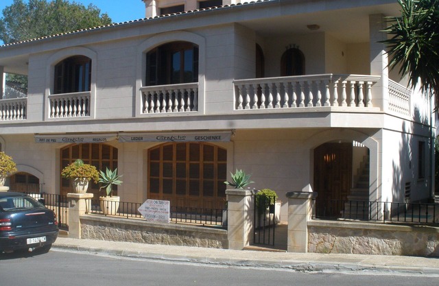 Nice apartment, 4 persons, at the coast, only 3 min. from beach.