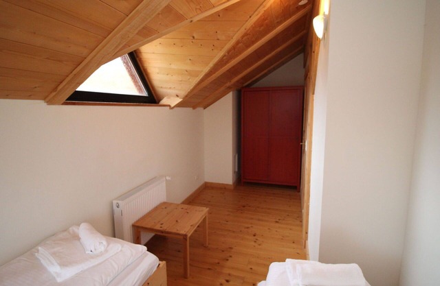 Nice apartment for 9 people with WIFI and TV