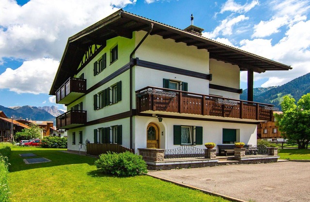 Nice apartment for 4 guests with WIFI, TV, balcony and parking