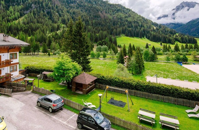 Nice apartment for 6 guests with WIFI, TV, balcony, pets allowed and parking