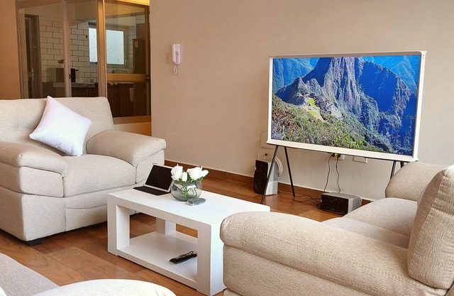 Nice, exclusive and safe 08 min (Taxi) to the main square of Cusco