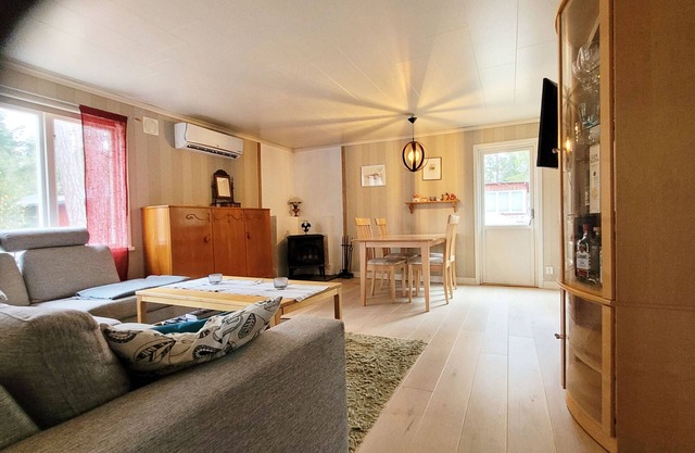 Nice holiday home at Gotland's most child-friendly beach Vitviken/Åminne | SE12048