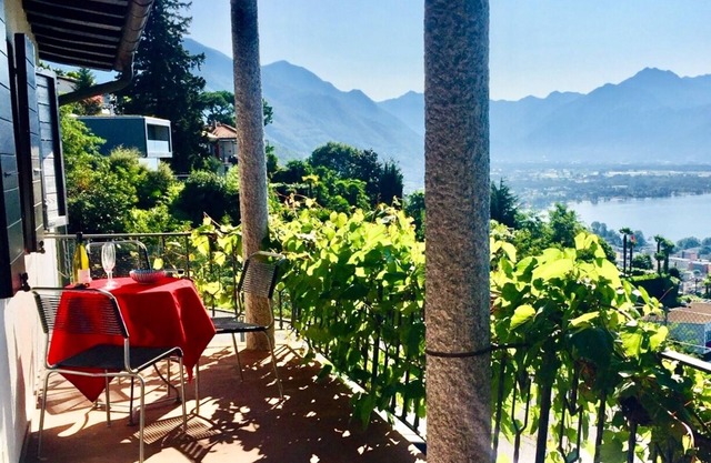 Nice holiday home with pool, garden & terrace, quiet location + wonderful view