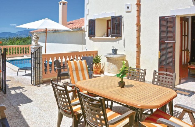 Nice home in Bger with 3 Bedrooms, WiFi and Outdoor swimming pool