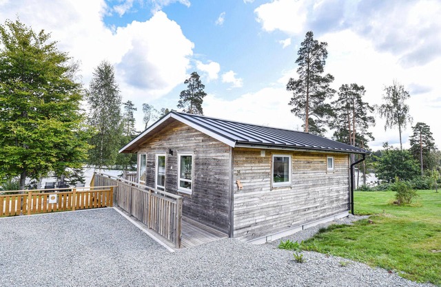 Nice home in Dals-Långed with kitchen