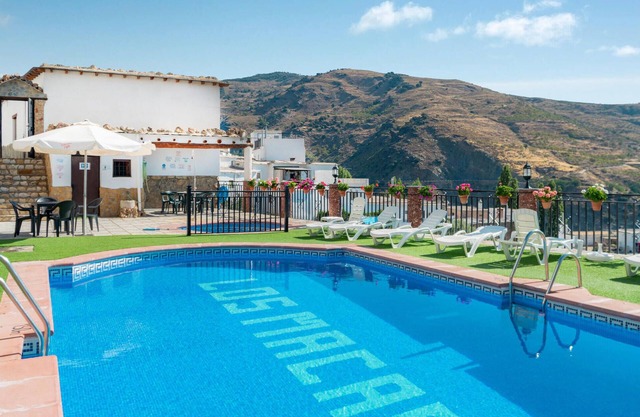 Nice home in Mecina Bombarón with WiFi