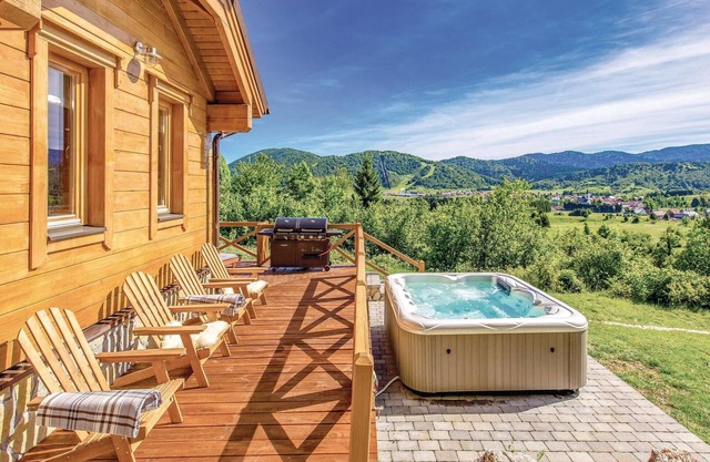 Nice home in Mrkopalj with WiFi