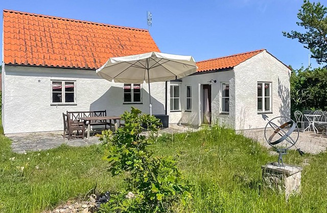 Nice home in Tingstäde with WiFi
