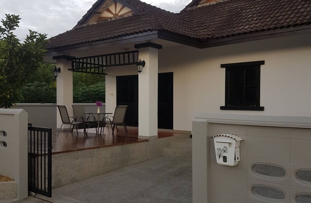 Nice house in Khao lak, proximity to shopping, swimming, restaurants and nature!