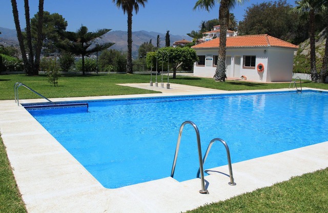 Nice house with pool and community parking