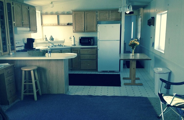 NICE MOBILE HOME NEAR SAN RAFAEL SWELL/LOCATED ON A PRIVATE RANCH