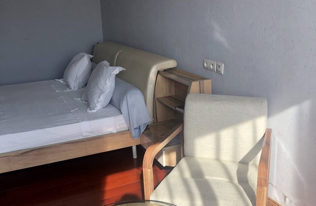 Nice rooms 10 minutes from the airport