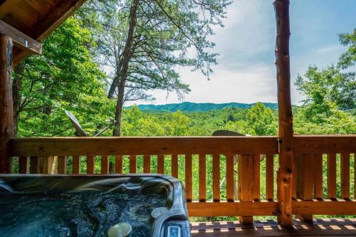 Nice View Log Cabin Fireplace Hot Tub Pool Table