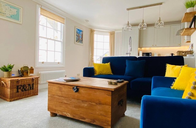 Nickleby Nook By the Sea - Meters to the Beach!