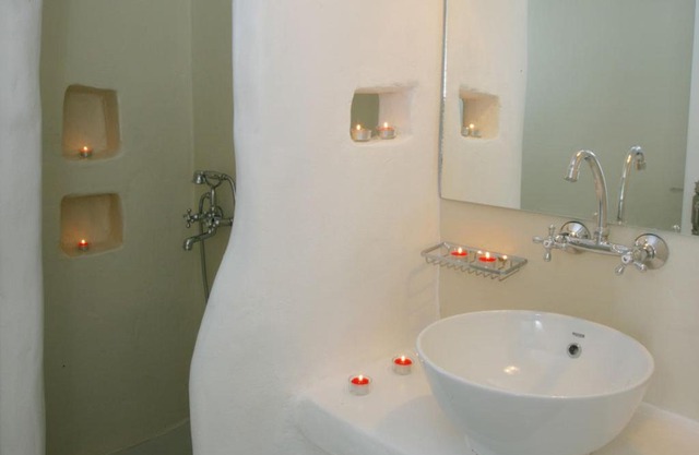 NINEMIA CALM AND SPA