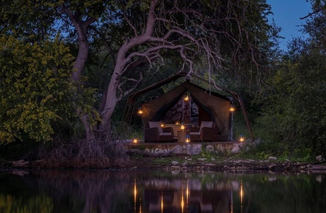 Nkwe Safari Lodge