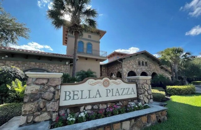 Noah’s Ark 3 bedroom with 3 bathroom close to Disney. Sleeps 8 people.