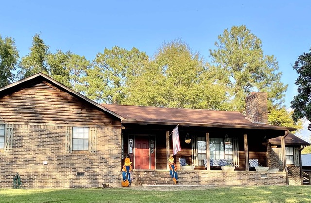 Noccalula Mountain Retreat-The ByrdHouse