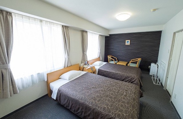 Nonsmoking twin room /Osaka Ōsaka