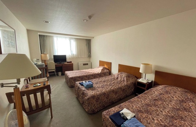 Nonsmoking Westernstyle triple room in the main building 2 meals included plan/Rishirigun Hokkaidō