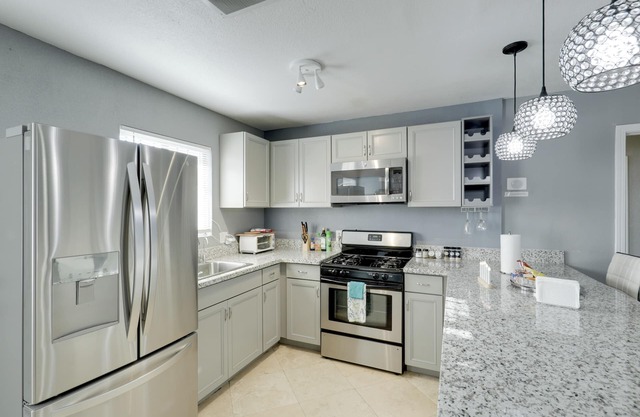 North Las Vegas Hideaway w/Grill < 10 Mi to Strip