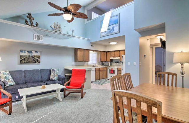 North Ocean City Condo half Mi to Maryland Beach