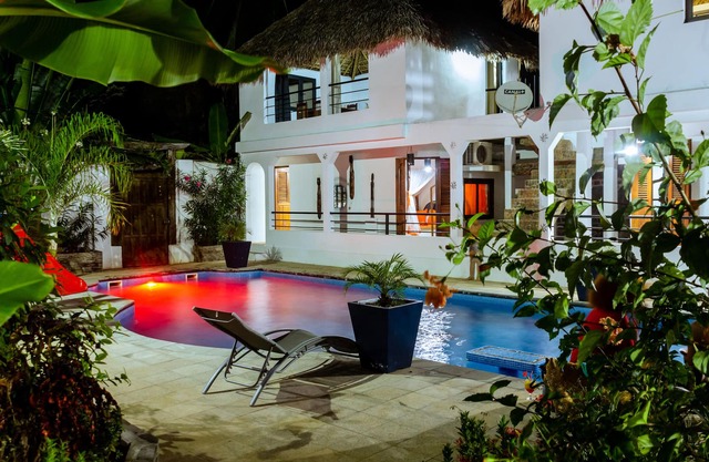 Nosy Be Ambodrona: House / Villa - Ambodrona